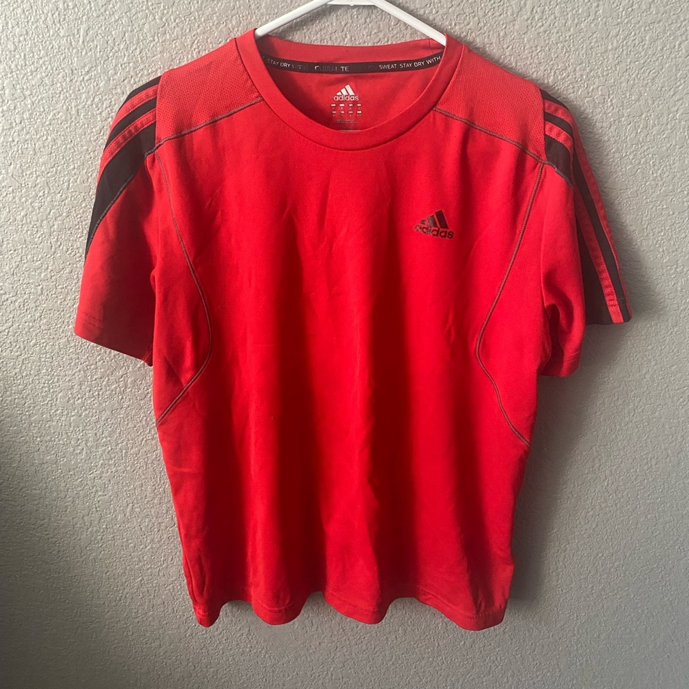 Adidas tee